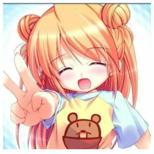 Penggemar Anime Bahagia Gambar penggemar anime yang bahagia menonton anime